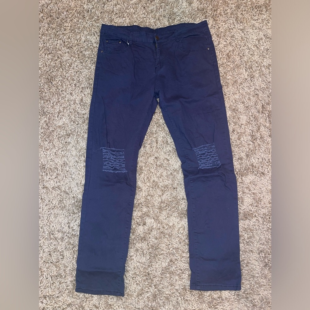 Men’s ripped slim fit tapered leg jeans